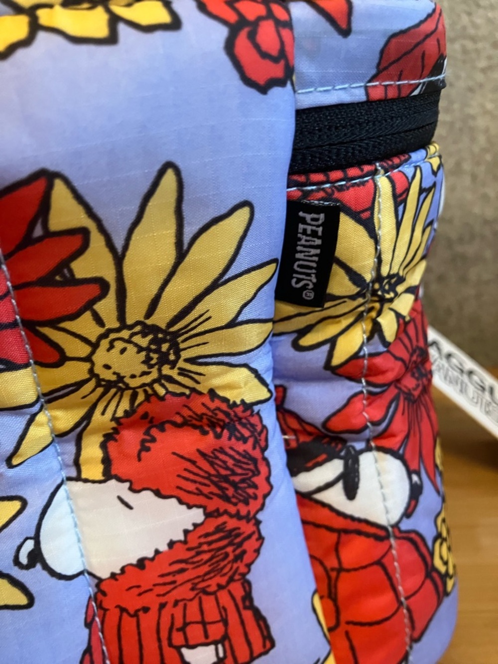 NWT - BAGGU x Peanuts Puffy Lunch Bag in Floral Snoopy Print - Picture 5 of 10